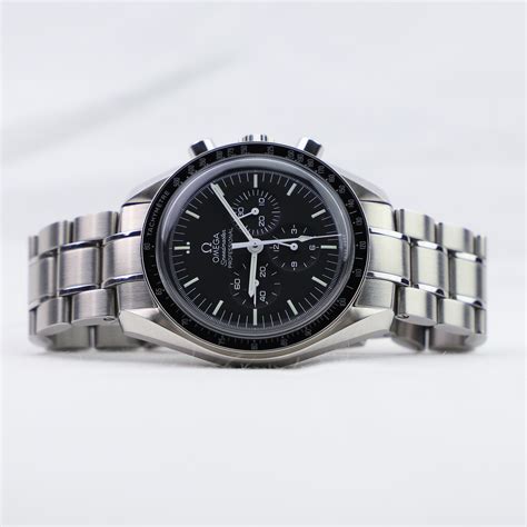 omega speedmaster review 2016